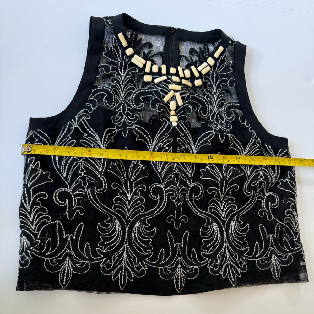 Nanette Lepore Black And Cream Netted Ss Top With… - image 8